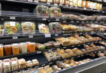 Everyday Preservatives Tied To Heart Trouble Grocery store refrigerated case with prepared foods